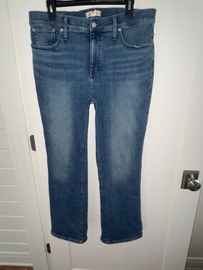 NWOT Madewell mid-rise Kick out jeans 32T